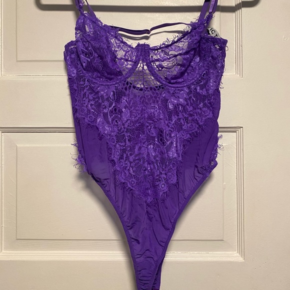 ❗️SOLD❗️OOTDFASH LACE BODY SUIT - Picture 2 of 4